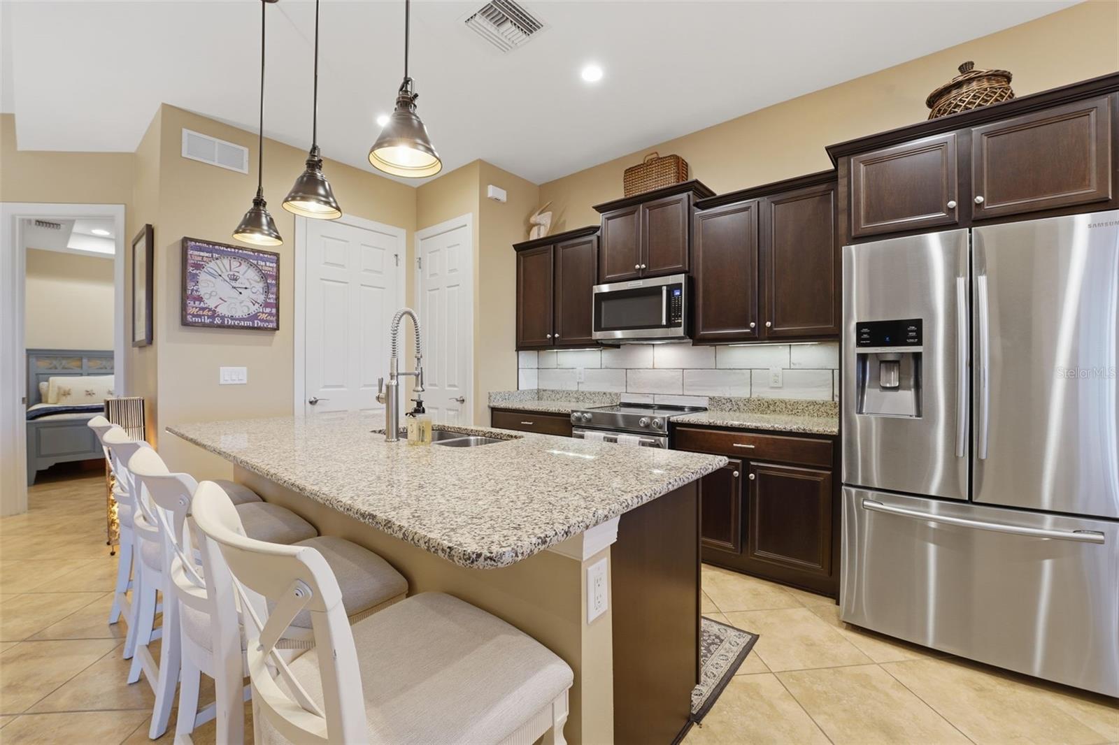 RIVERWOOD - Residential