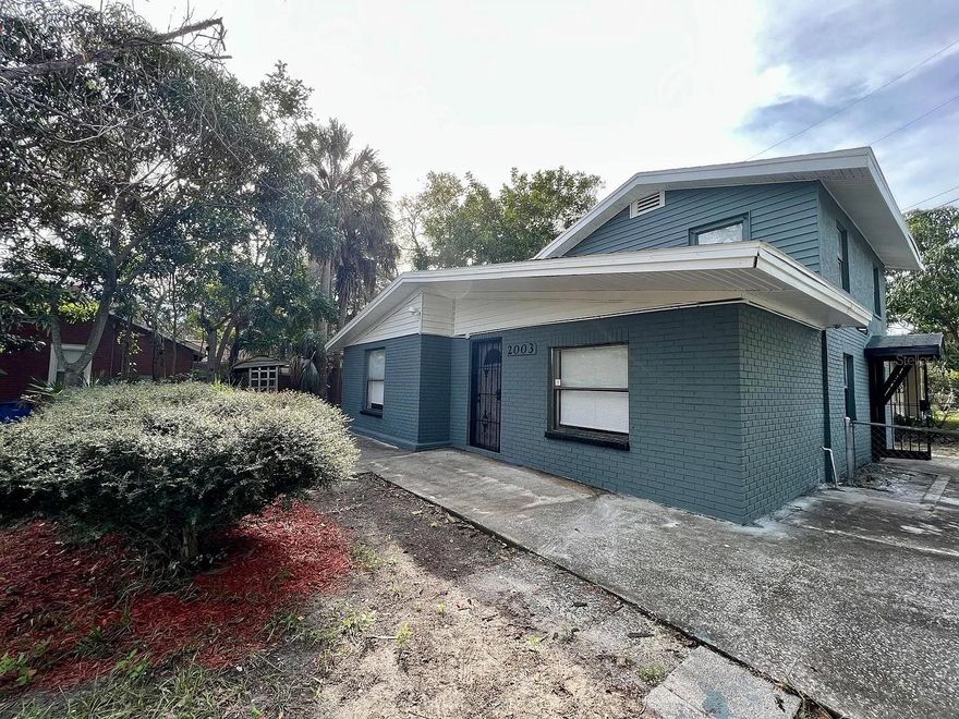 Spacious 4 bed / 2 bath home in St. Pete's 33705 corridor — 1,620 sqft of family-sized living space, sitting adjacent to Old Southeast and Bartlett Park. St. Pete's no-state-income-tax appeal and year-round Gulf Coast climate continue to attract retirees and remote-work transplants from the Northeast. Vacant on close, with estimated market rent of $2,449/month based on local comps. List $299,900 / estimated ARV $365,000.

Property status & photo disclosure: The property is currently vacant. The owner has been on-site completing minor paint and touch-up work. Listing photos were taken prior to the previous tenant's occupancy and may not reflect the property's current condition; updated photos forthcoming.

Buyer and buyer's agent to independently verify all material facts. Sellers have never occupied this property.