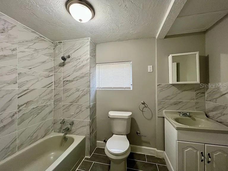 LAKEVIEW HEIGHTS - Residential