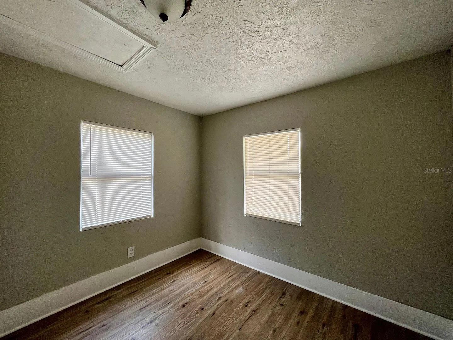 LAKEVIEW HEIGHTS - Residential