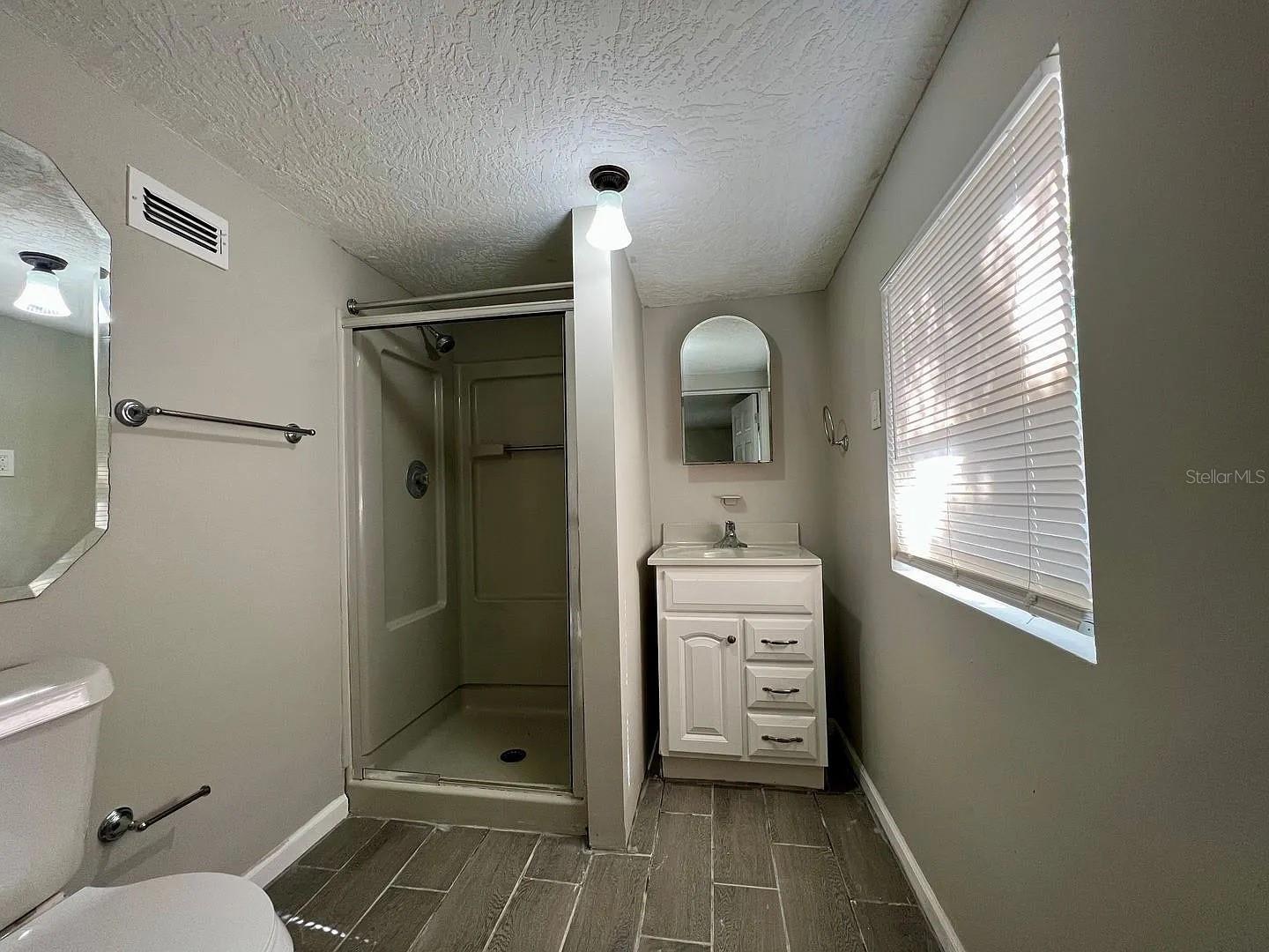 LAKEVIEW HEIGHTS - Residential