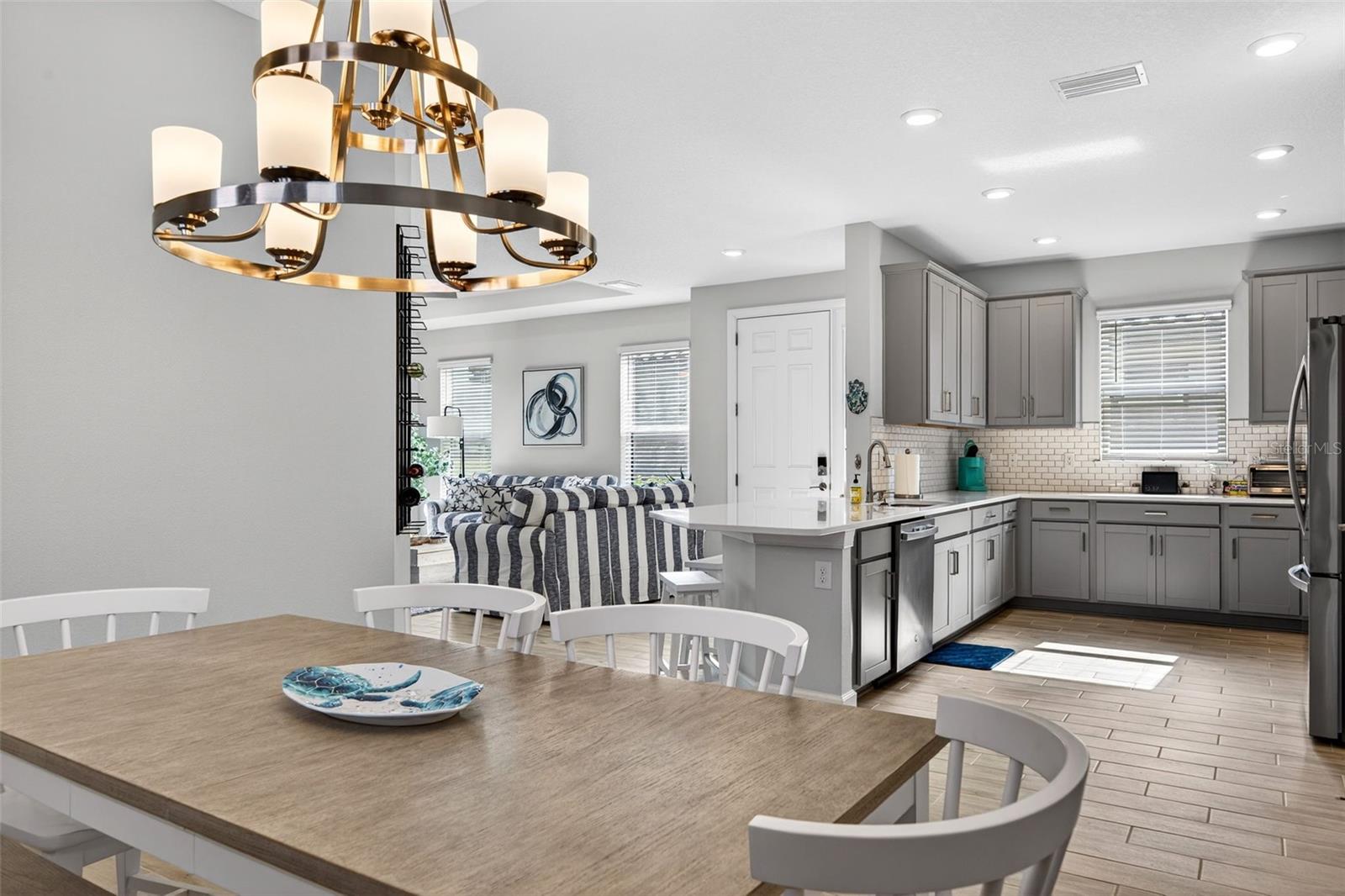 AZARIO ESPLANADE PH III SUBPH D - Residential