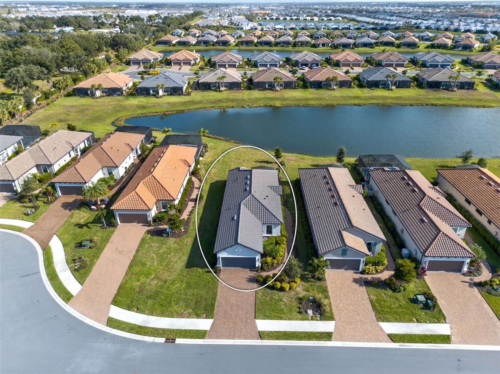 AZARIO ESPLANADE PH III SUBPH D - Residential