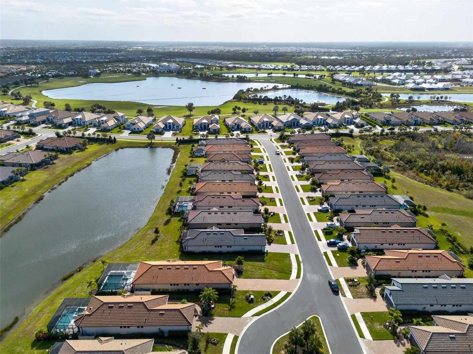 AZARIO ESPLANADE PH III SUBPH D - Residential