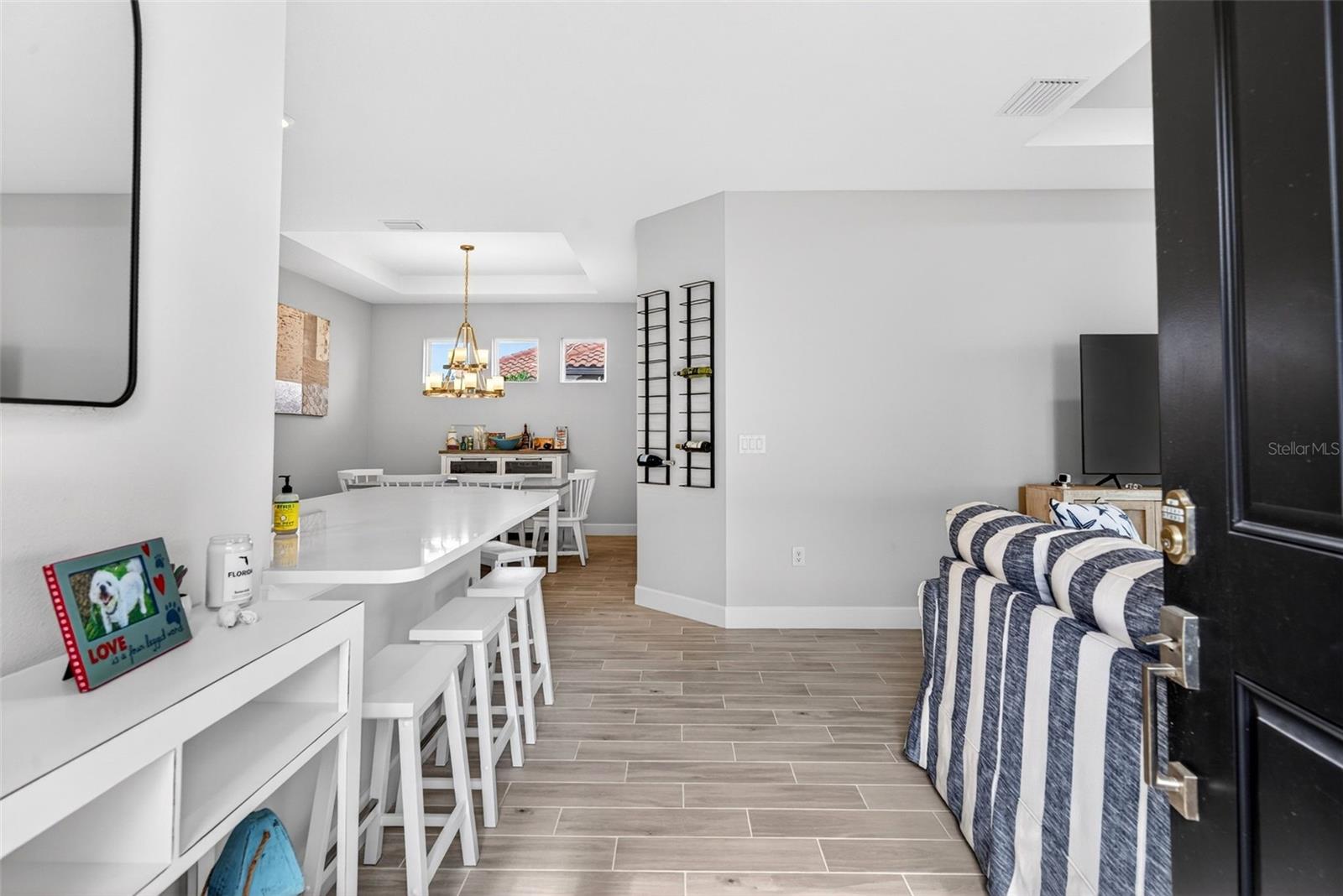 AZARIO ESPLANADE PH III SUBPH D - Residential