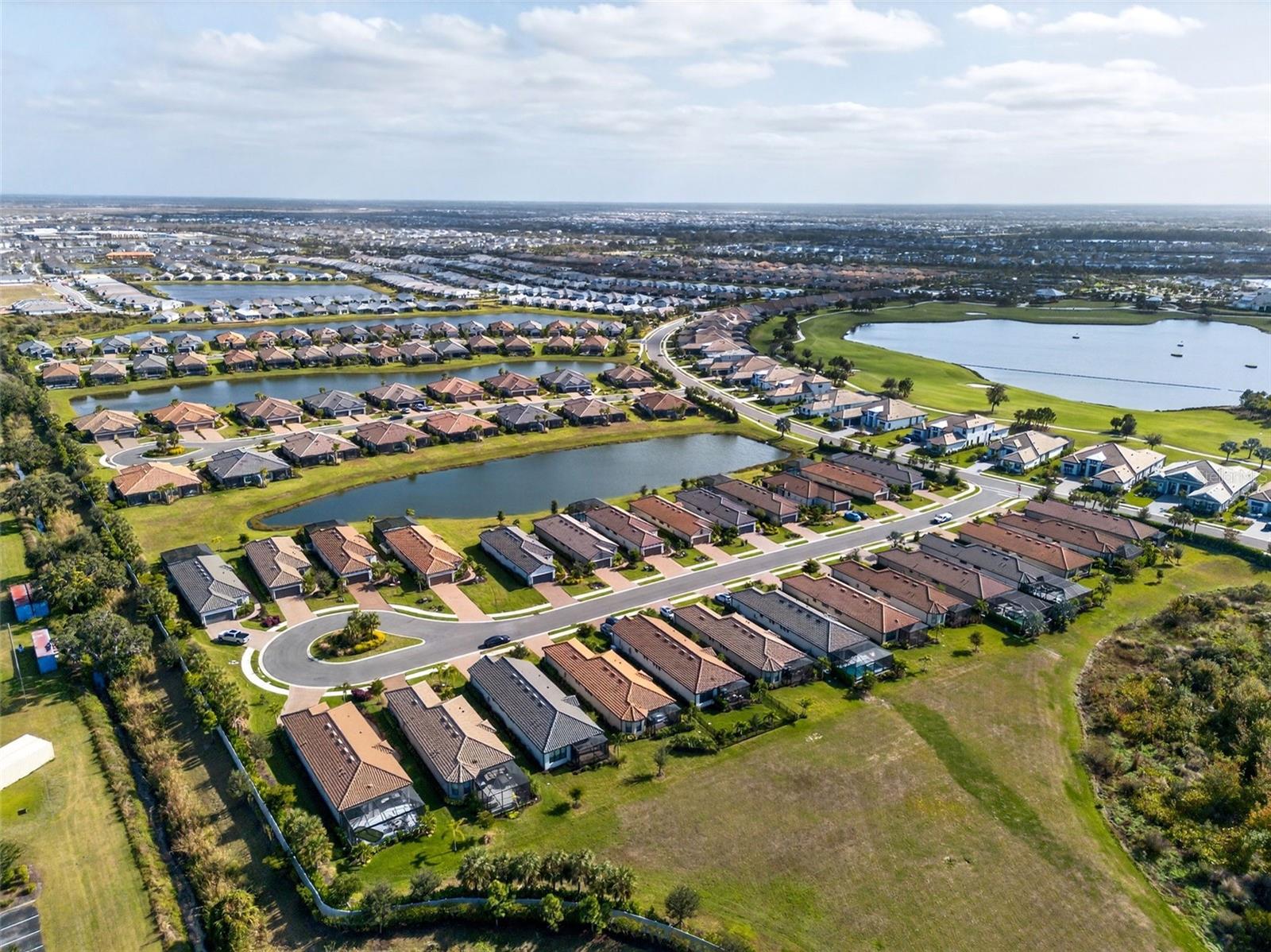 AZARIO ESPLANADE PH III SUBPH D - Residential