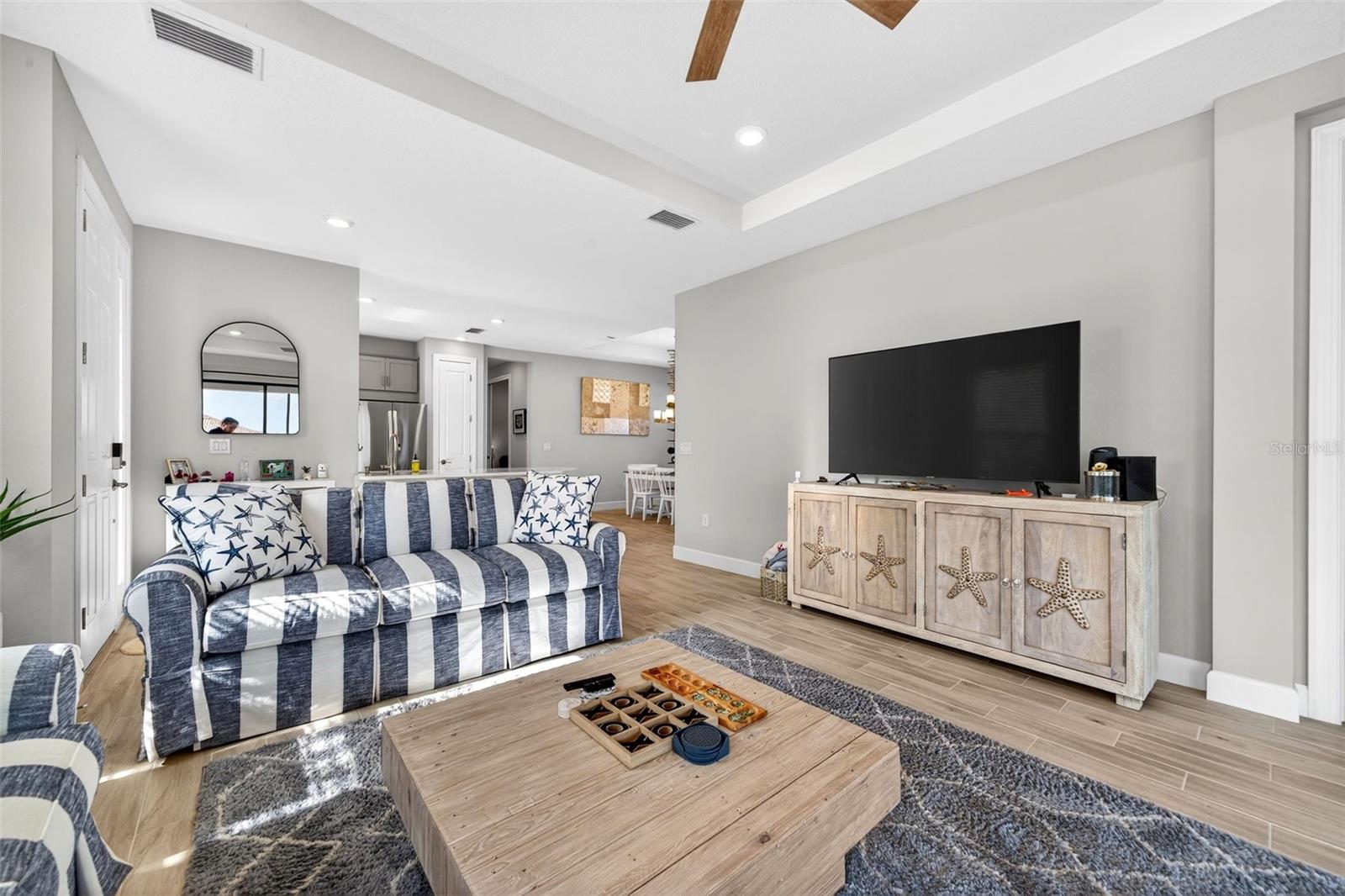 AZARIO ESPLANADE PH III SUBPH D - Residential