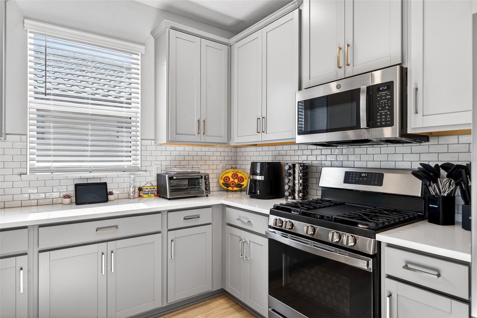 AZARIO ESPLANADE PH III SUBPH D - Residential