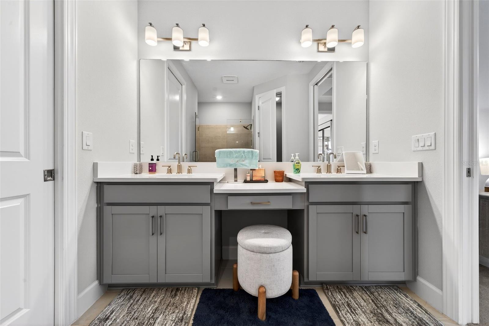 AZARIO ESPLANADE PH III SUBPH D - Residential