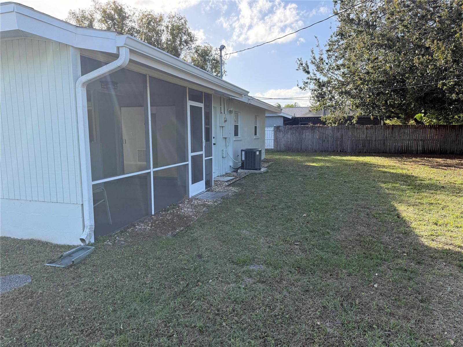 KENSINGTON PARK - Residential