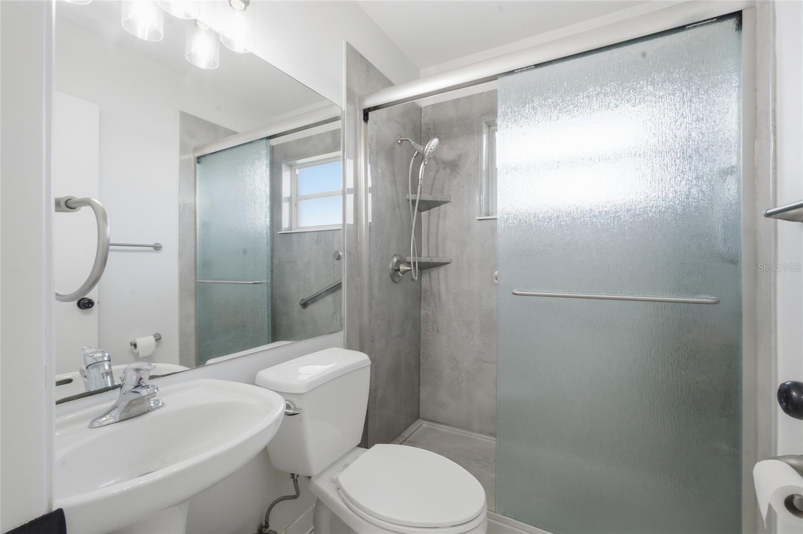 KENSINGTON PARK - Residential