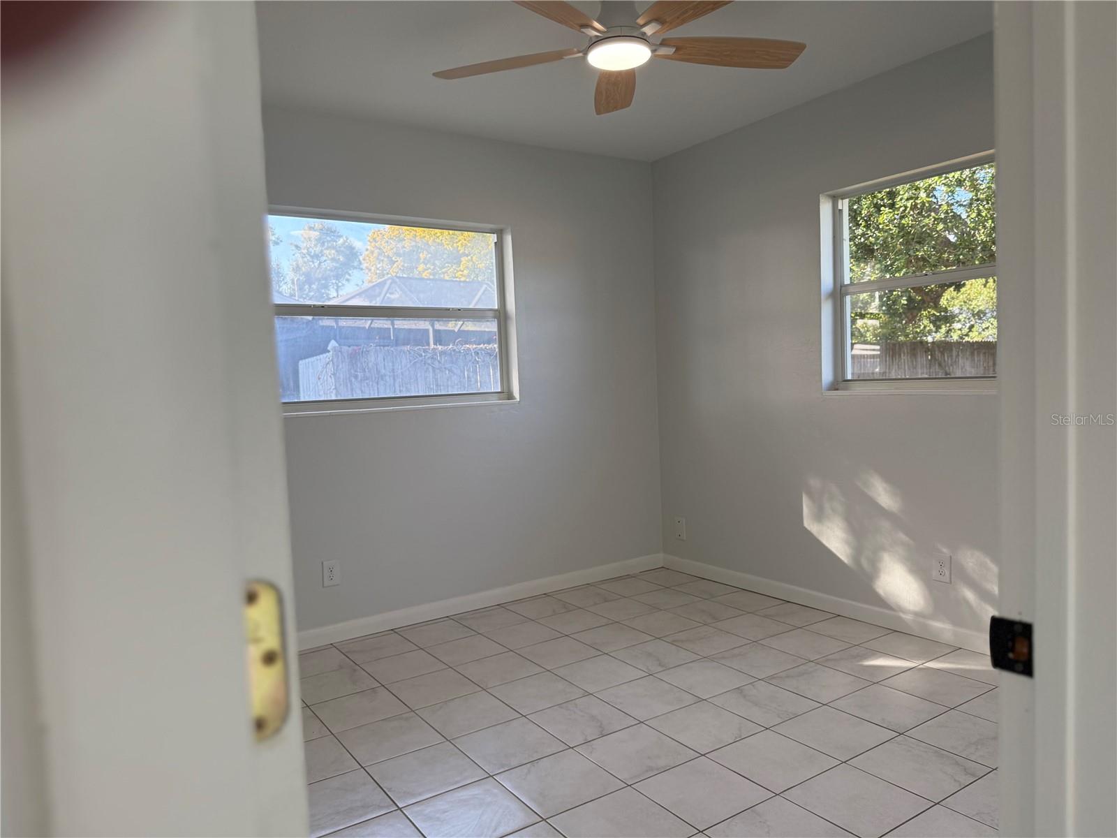 KENSINGTON PARK - Residential