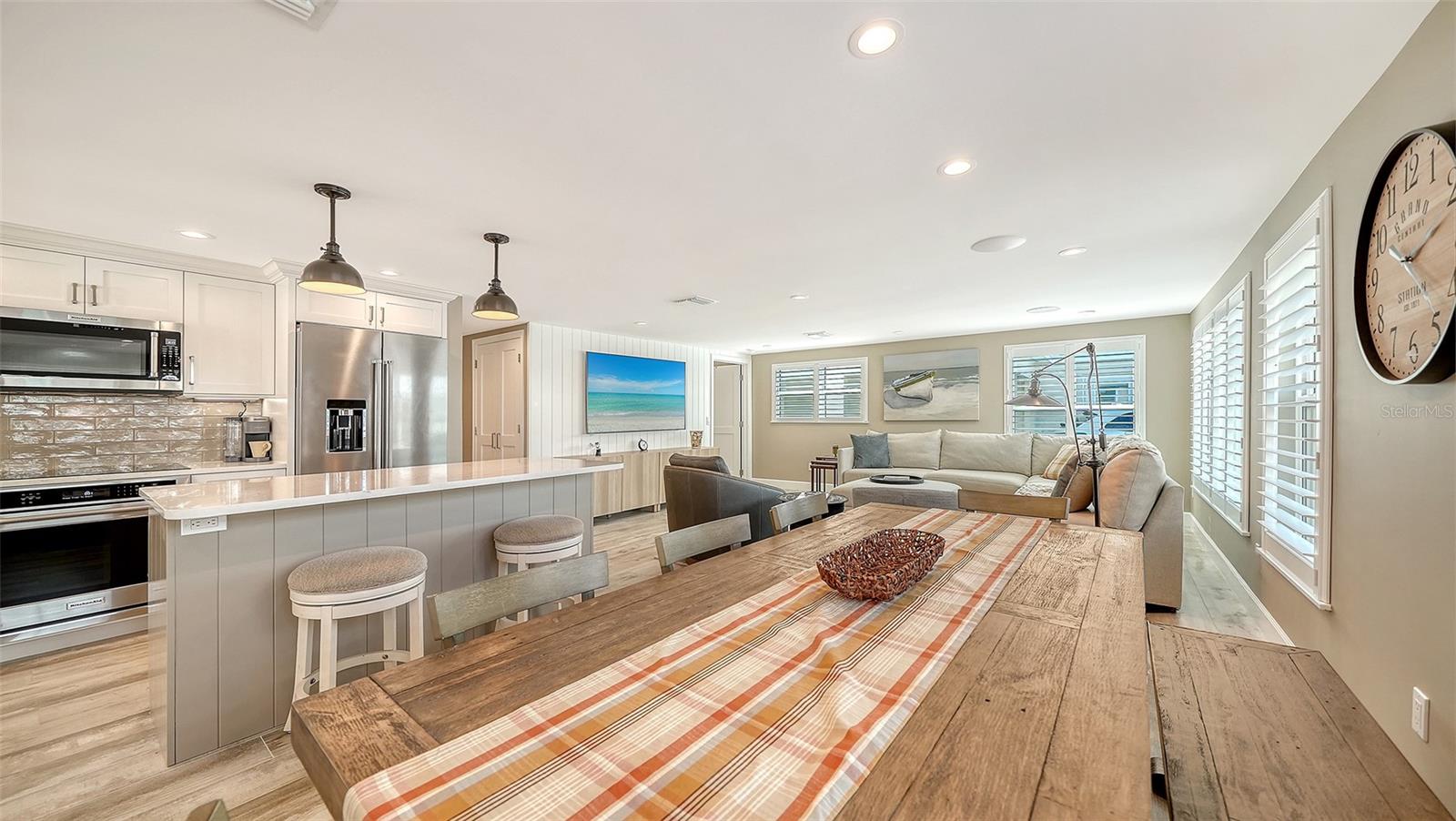 HORIZONS WEST - Residential