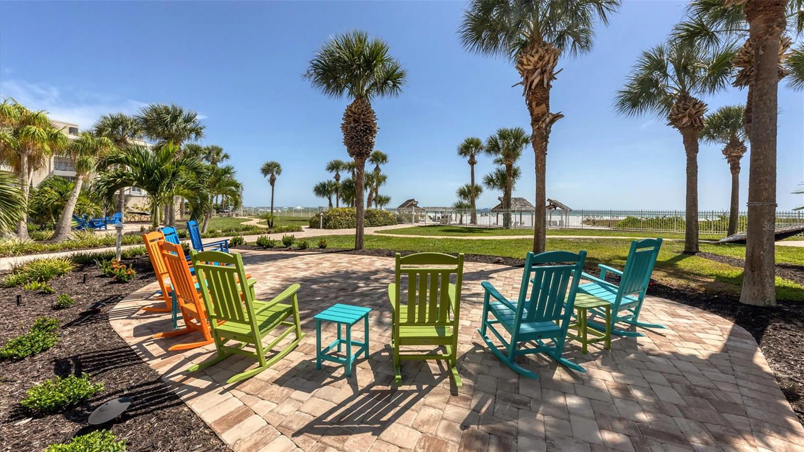 HORIZONS WEST - Residential