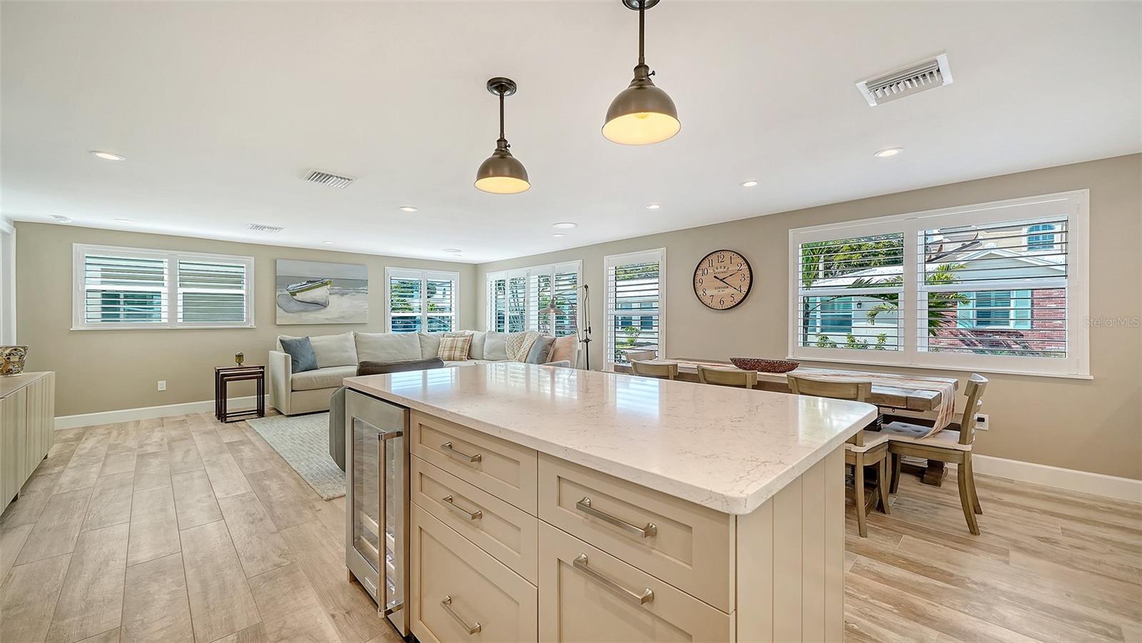 HORIZONS WEST - Residential