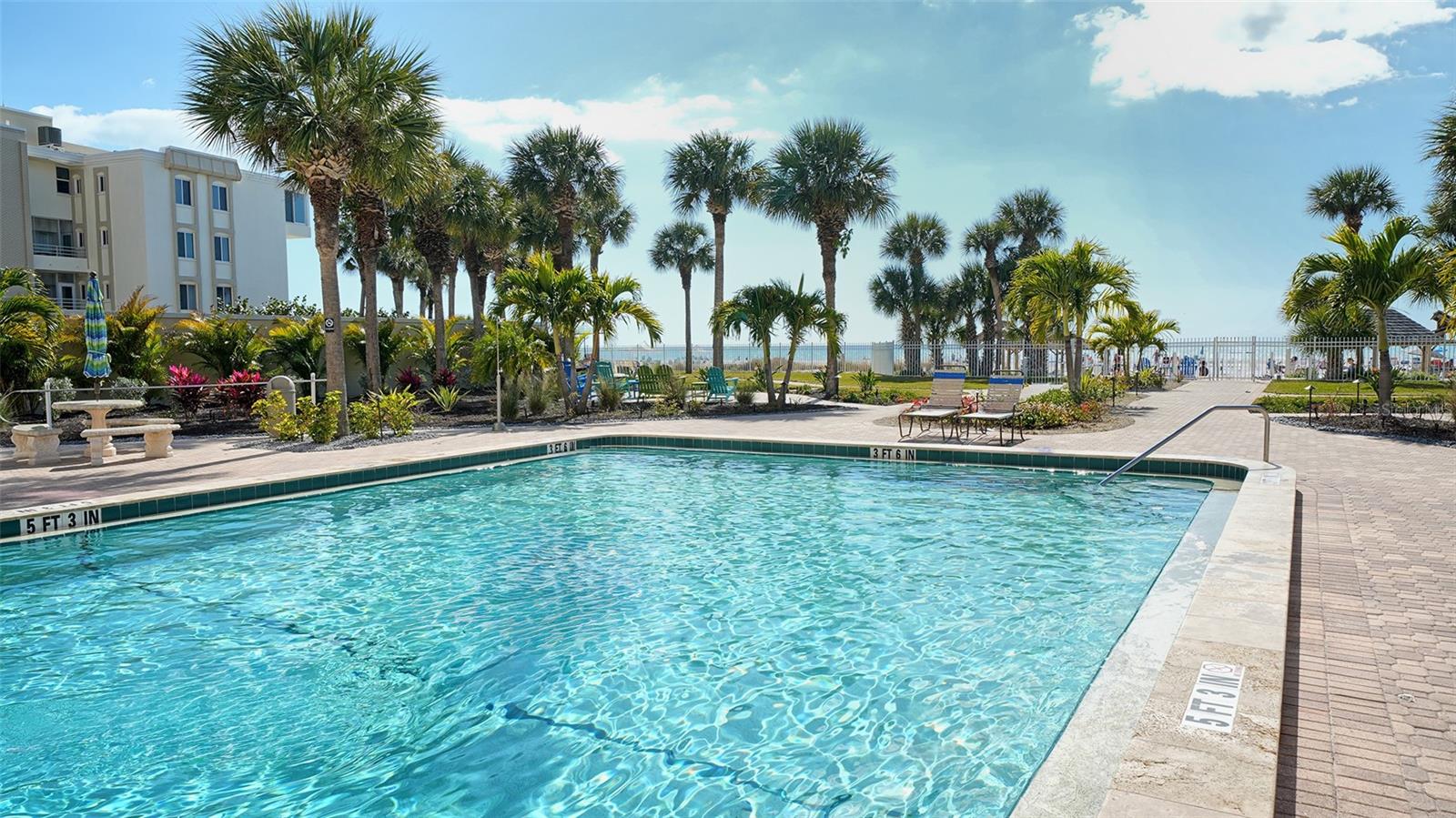 HORIZONS WEST - Residential