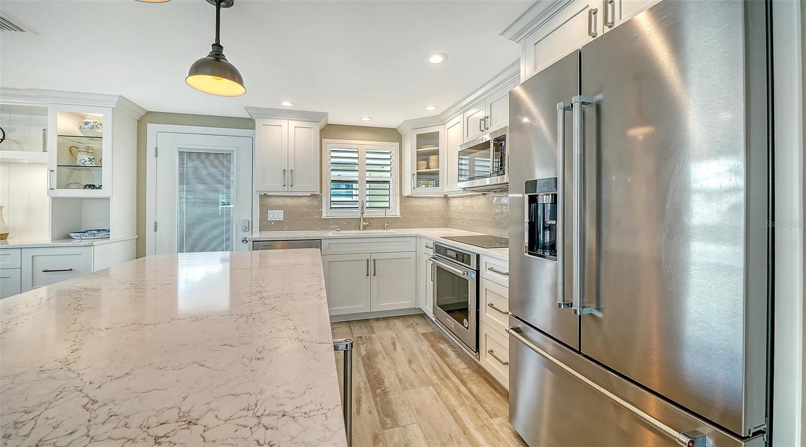 HORIZONS WEST - Residential