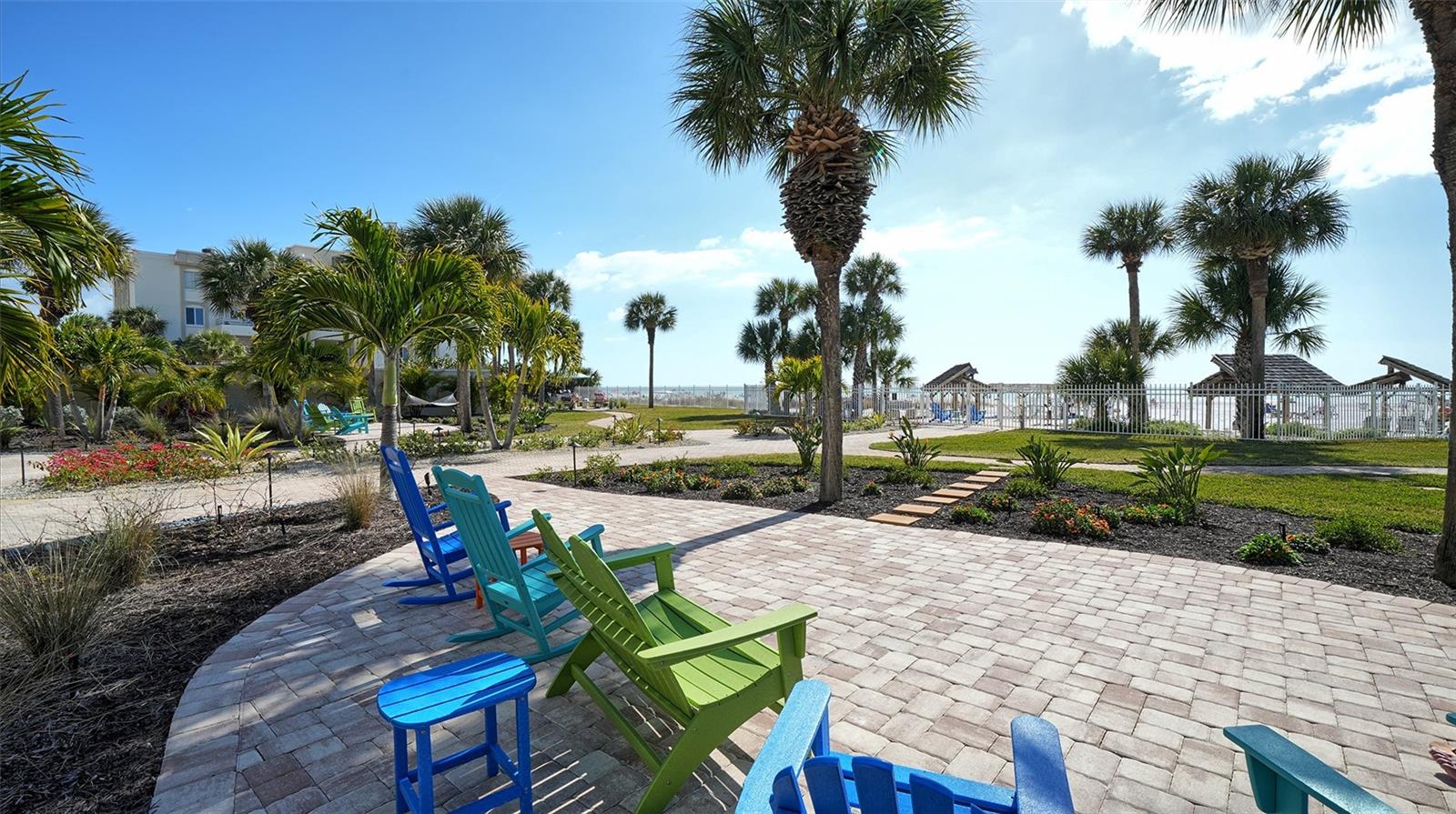 HORIZONS WEST - Residential