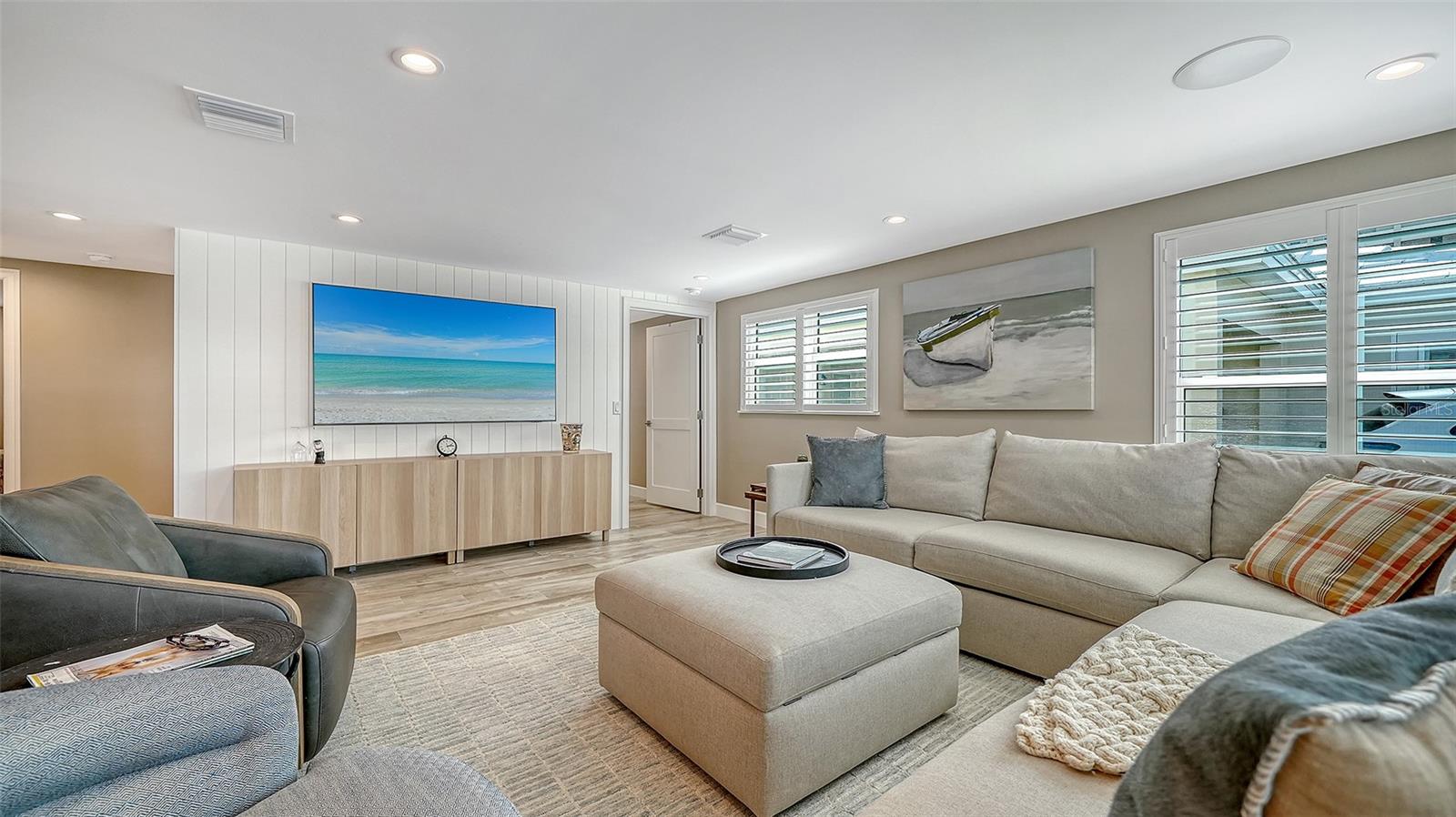 HORIZONS WEST - Residential