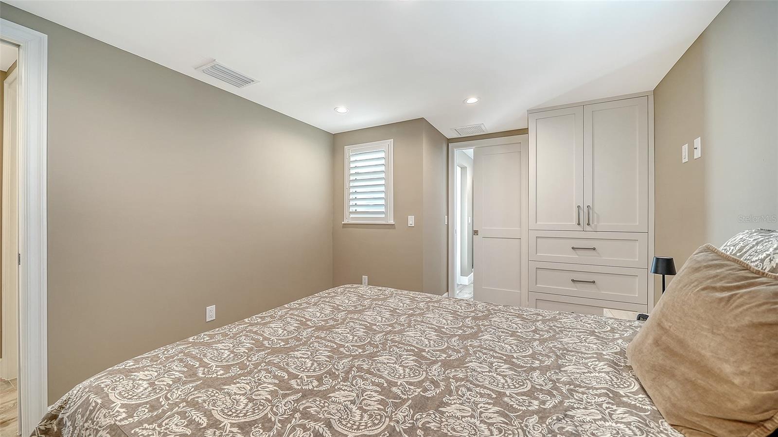 HORIZONS WEST - Residential