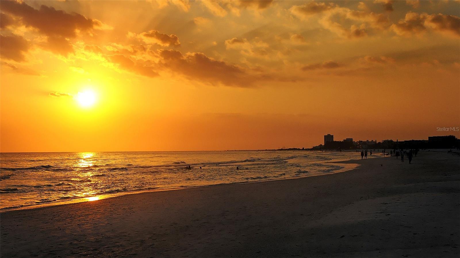 HORIZONS WEST - Residential