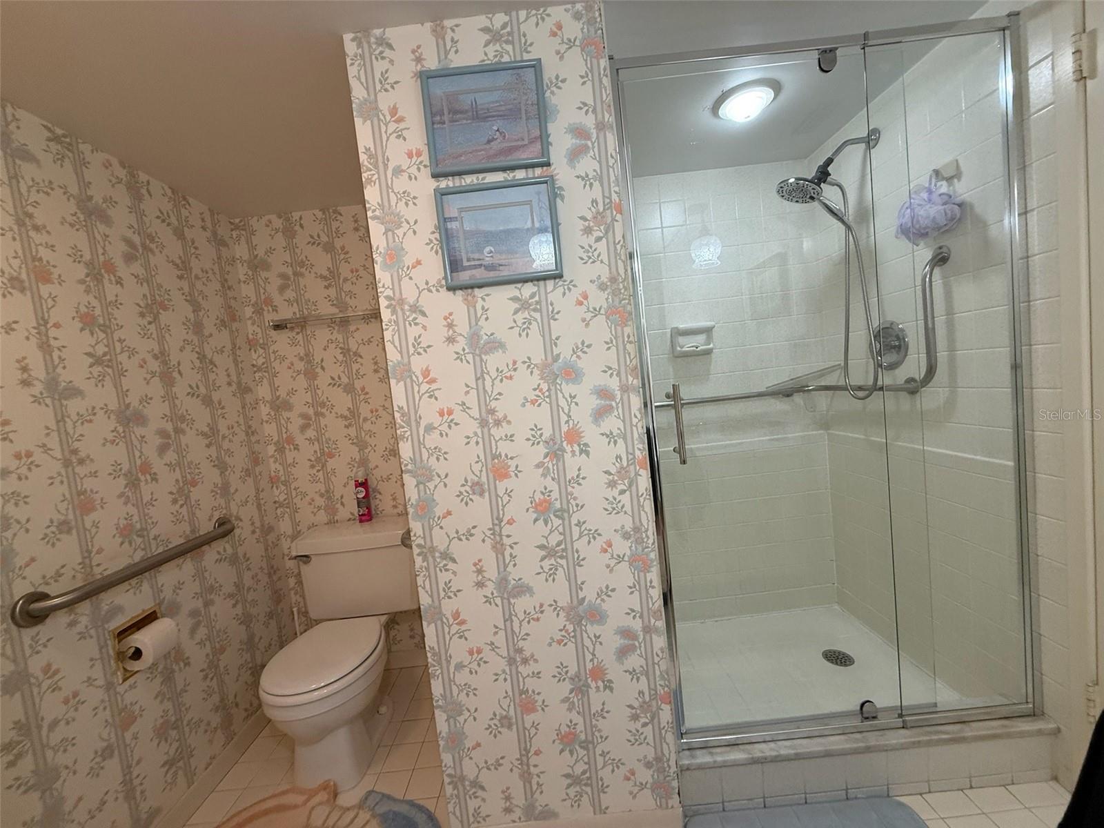 BAY ISLAND GROUP 1 - Residential Lease