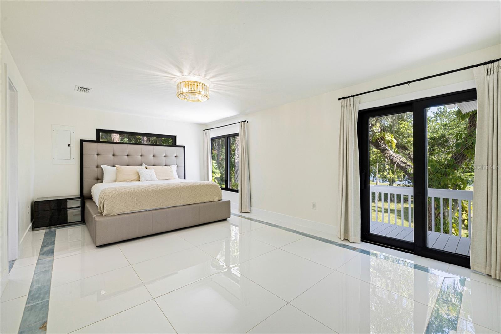 WHEELERS SUB - Residential