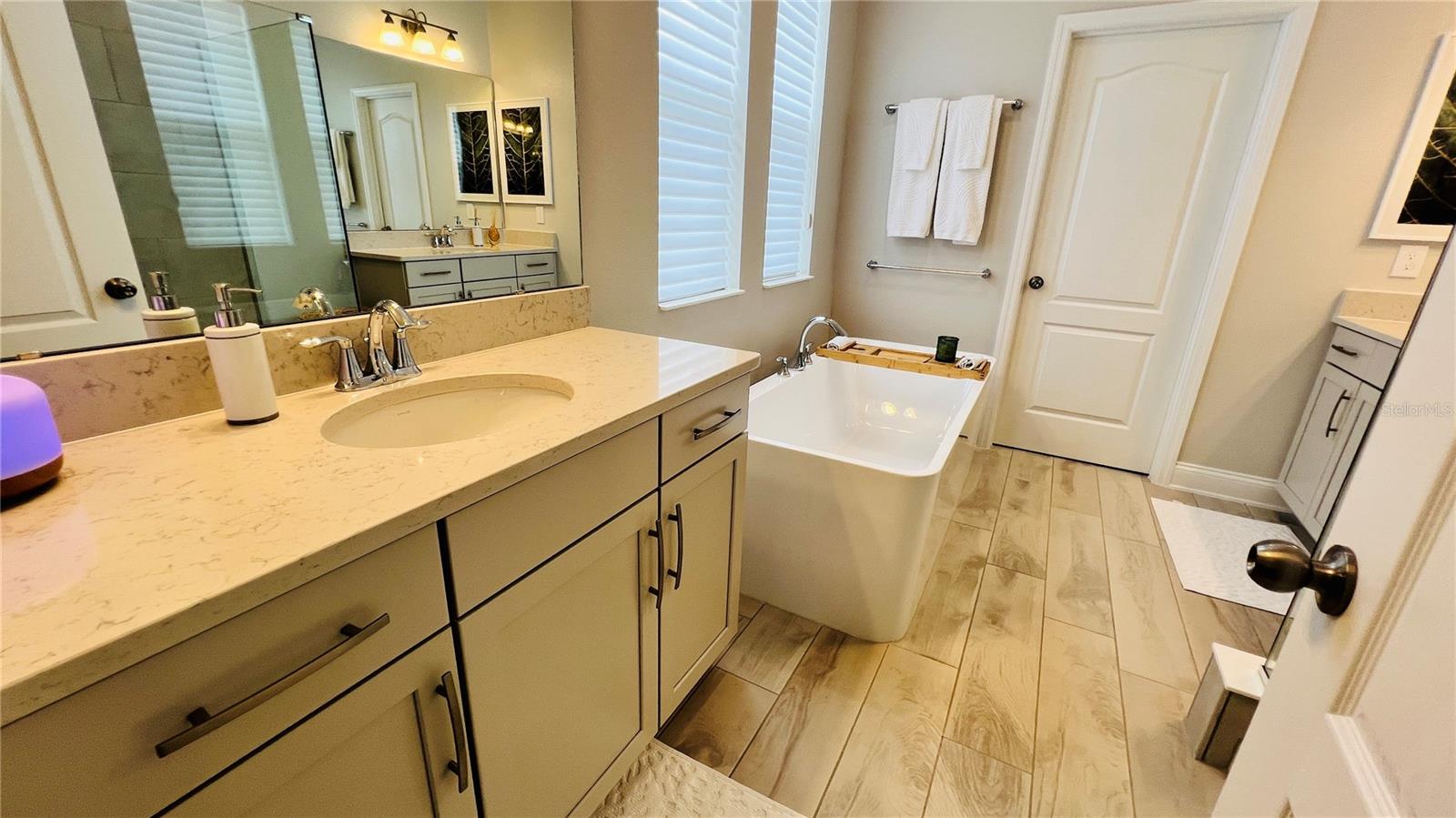 ENCORE AT OVATION-PH 3 - Residential