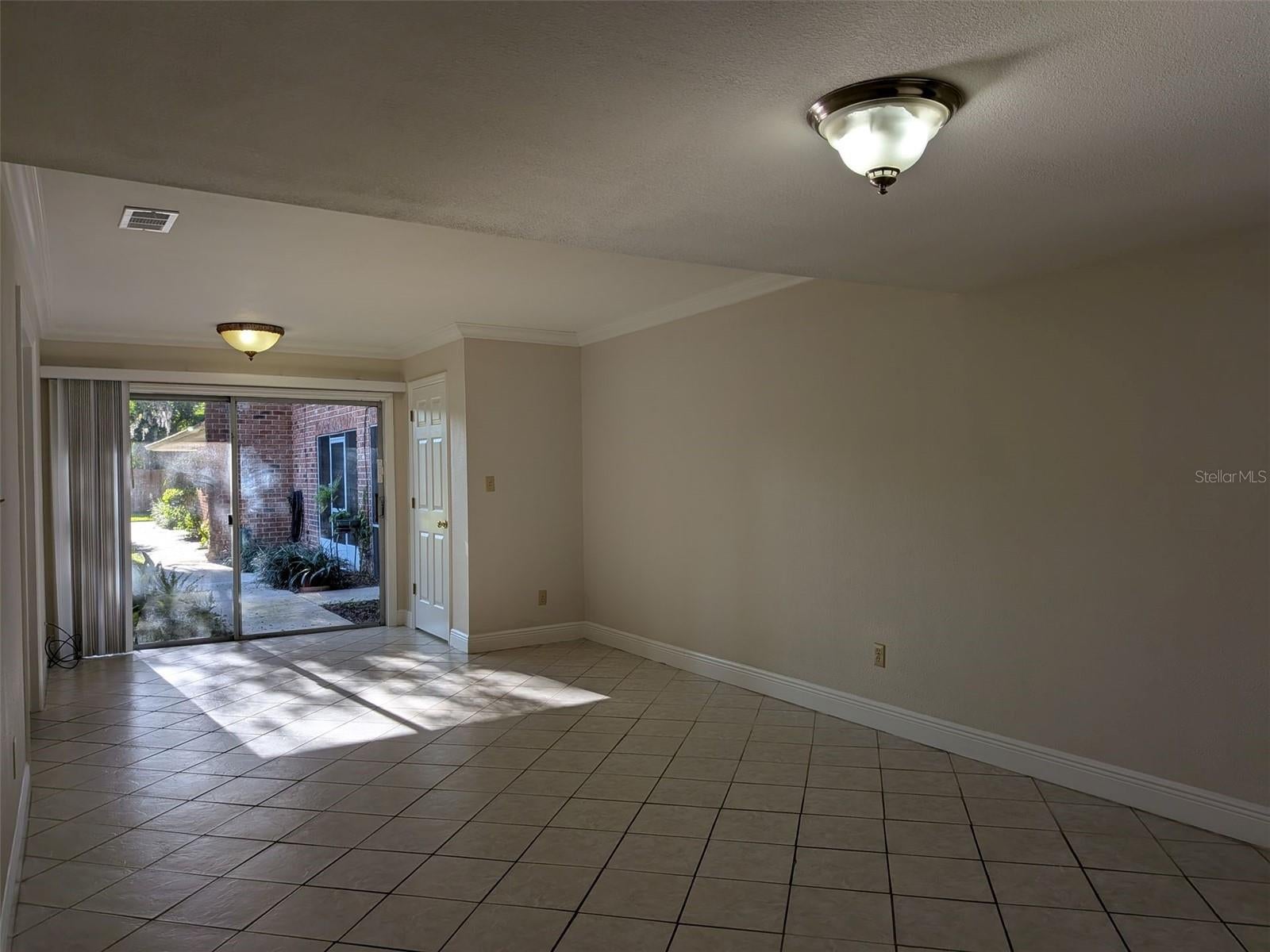 450 CHERRYWOOD GARDENS DR 450