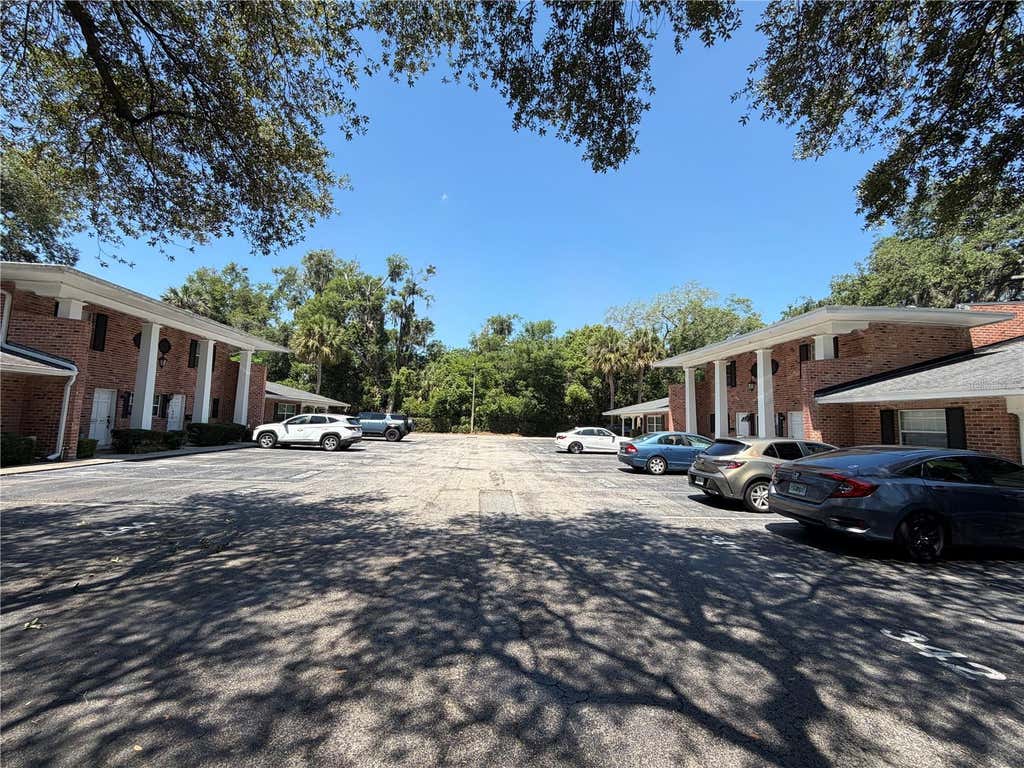 Photo of 450 Cherrywood Gardens Dr #450, Maitland, FL 32751 (MLS # O6428400)