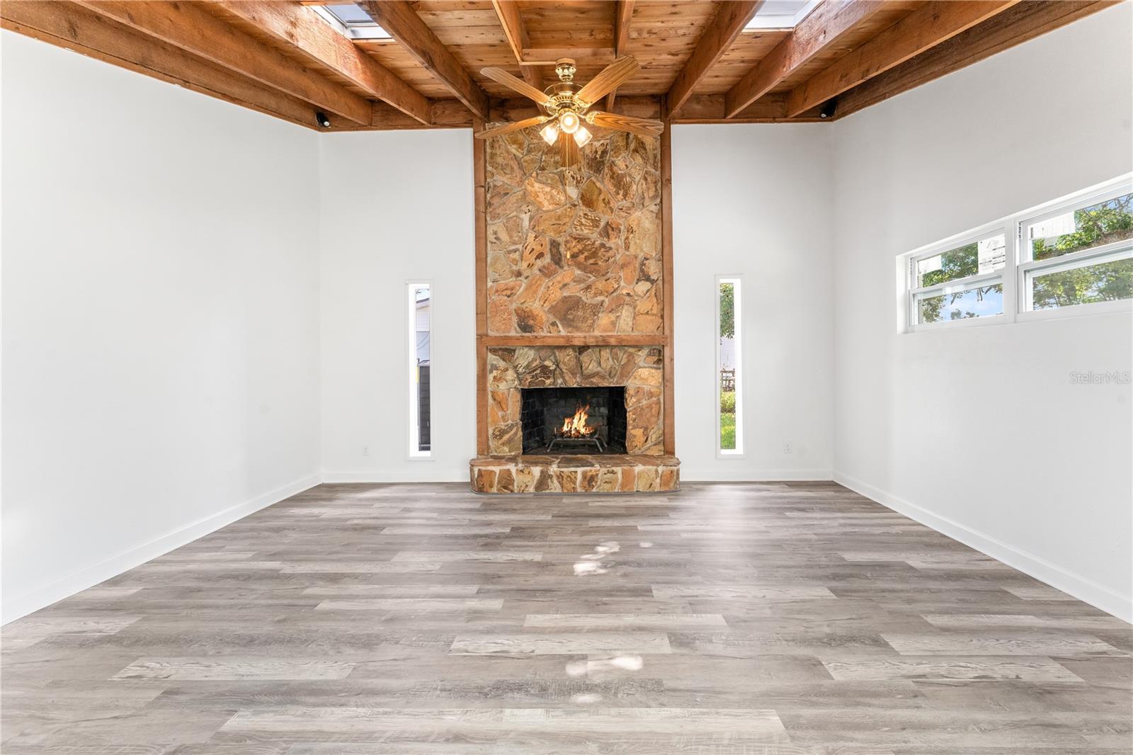APOLLO BEACH UNIT ONE PT ONE - Residential