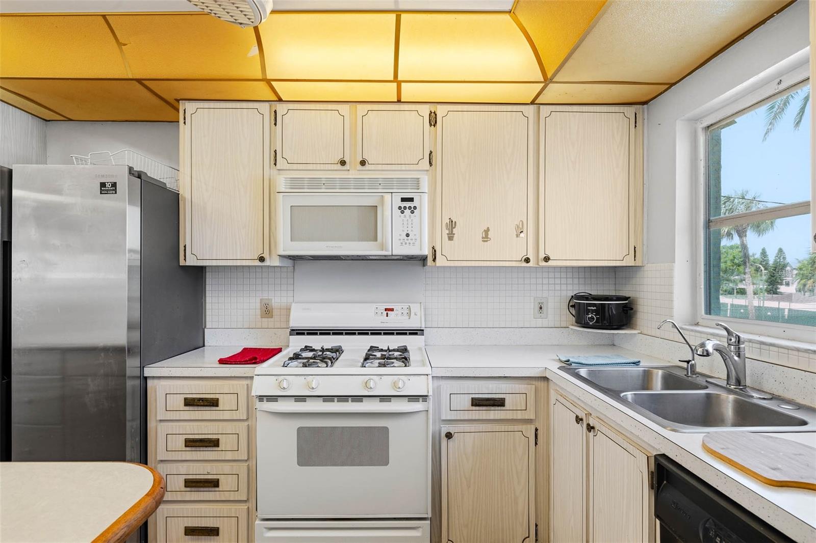 TOWN SHORES OF GULFPORT - Residential