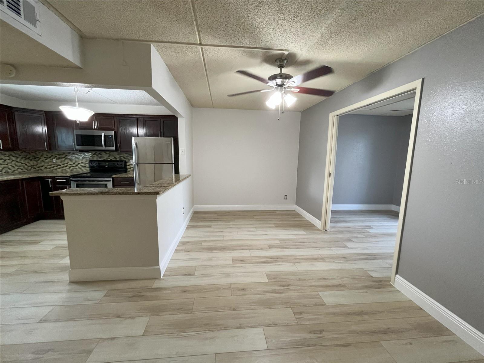 2868 SOMERSET PARK DRIVE 103