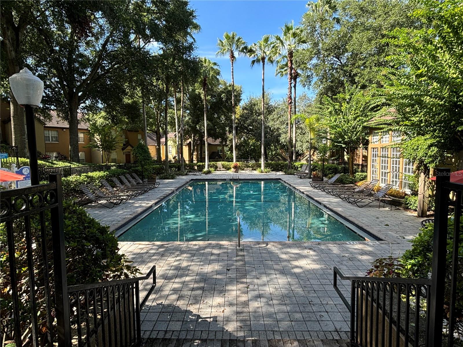 AZUR/METROWEST - Residential