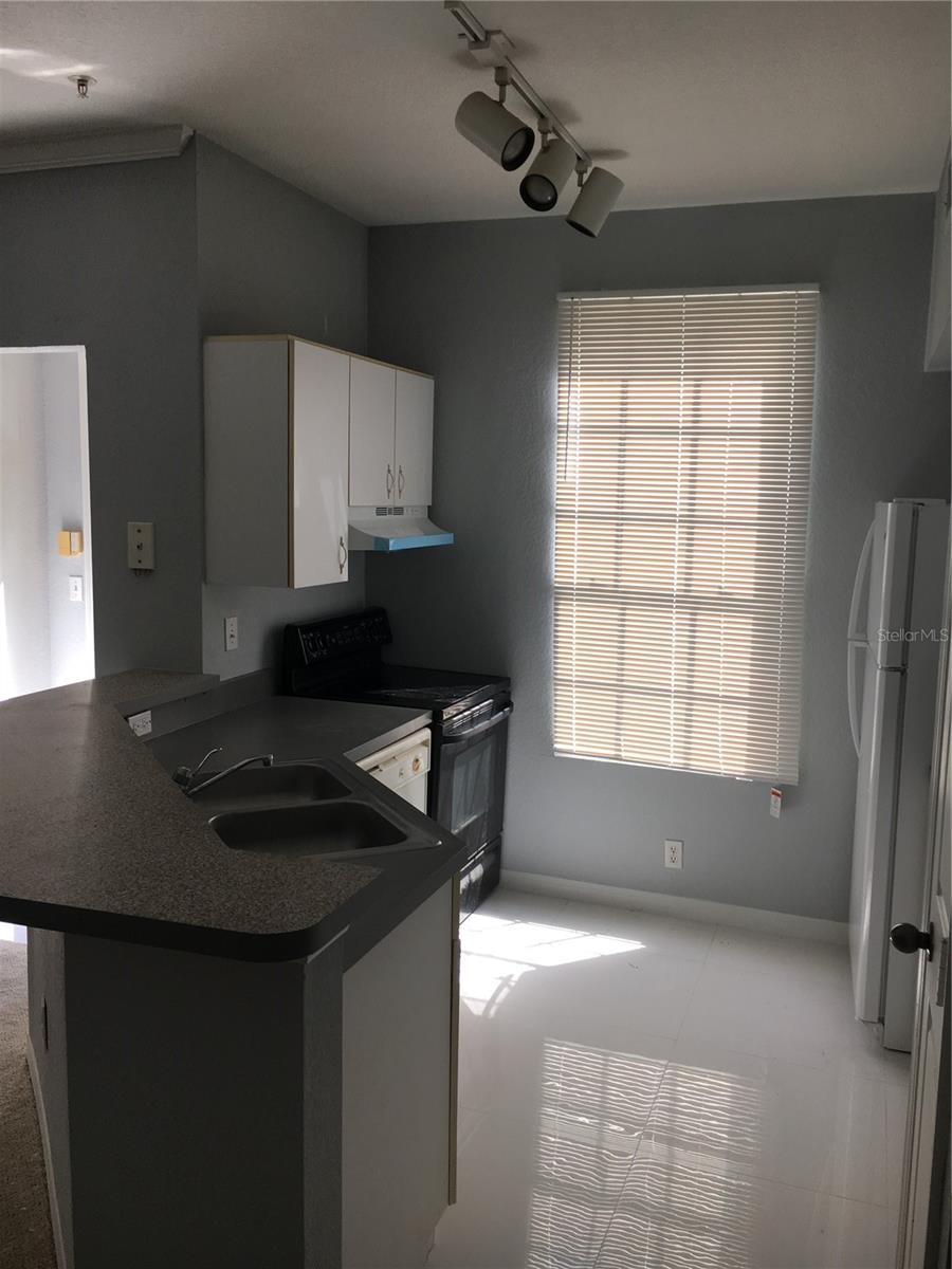 AZUR/METROWEST - Residential