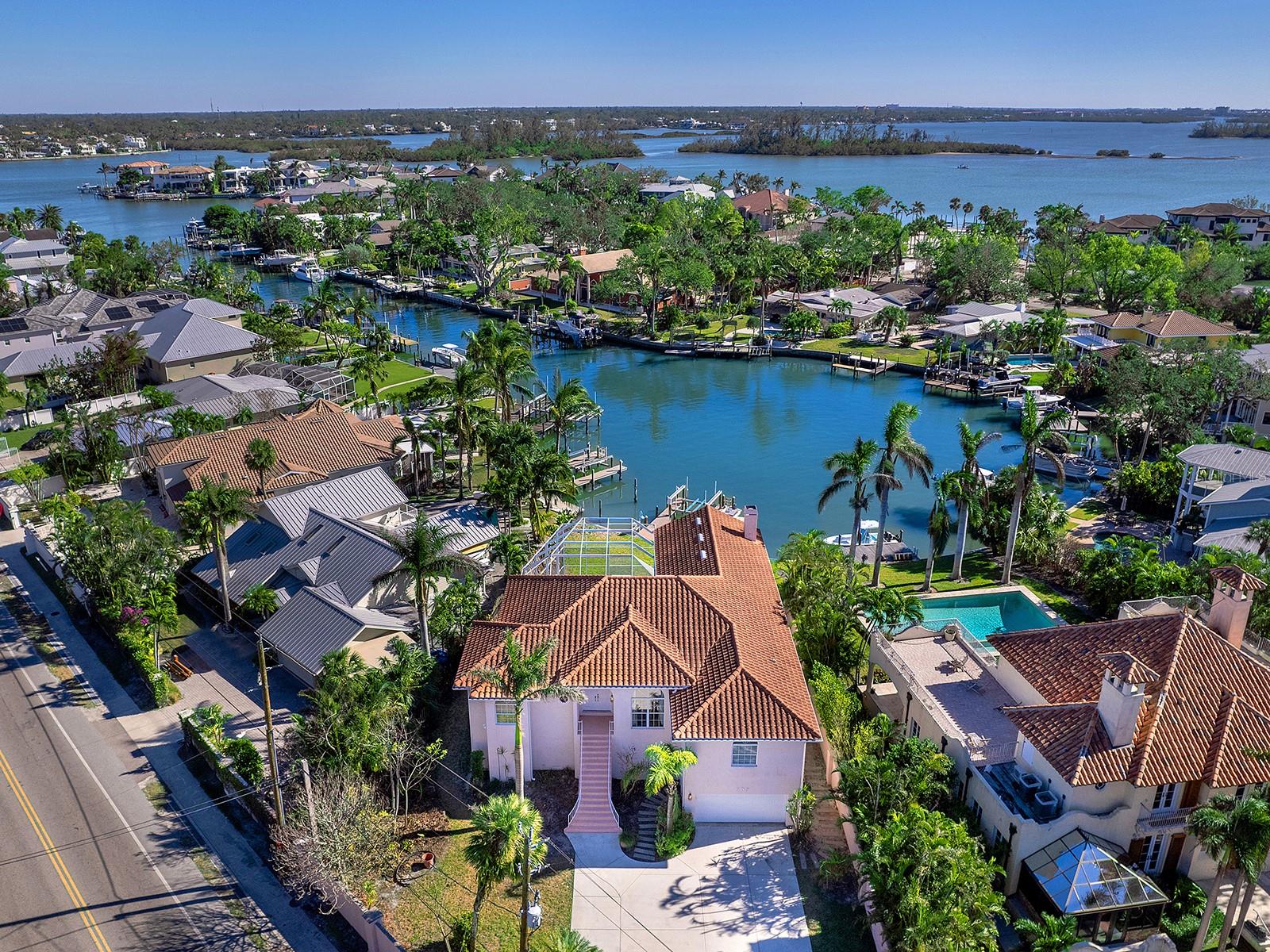 BAY ISLAND SHORES - Residential
