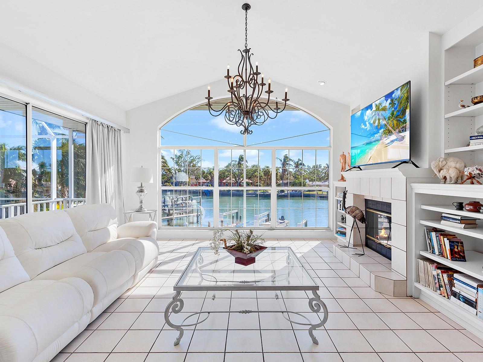 BAY ISLAND SHORES - Residential