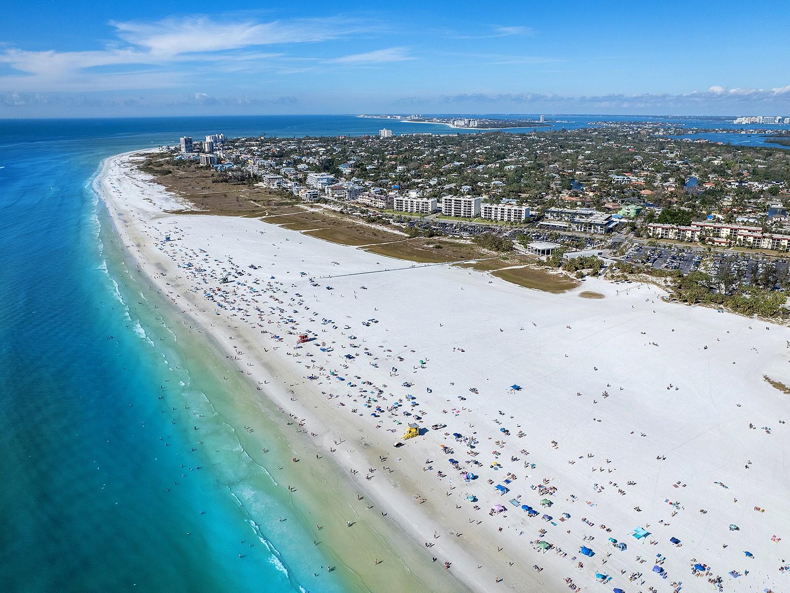 BAY ISLAND SHORES - Residential