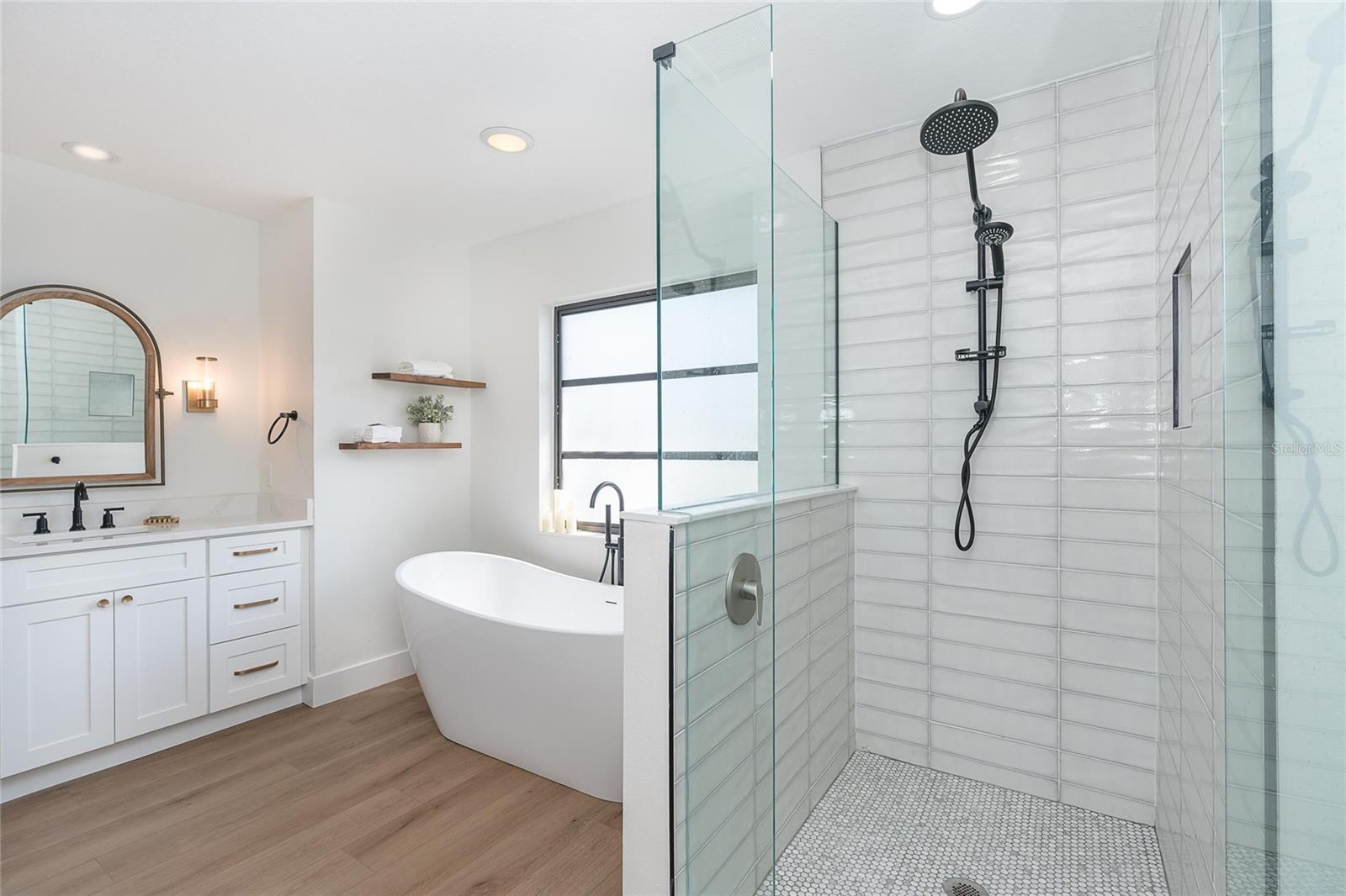 CAPE HAZE WINDWARD - Residential