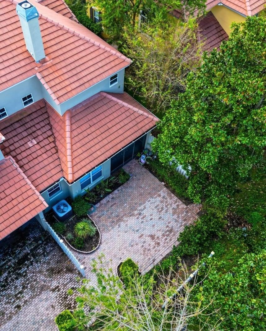 TOSCANA - Residential Lease