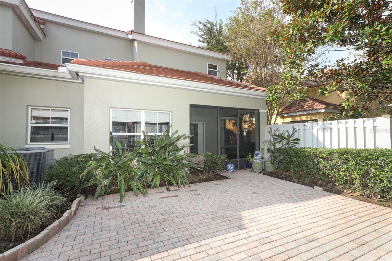 TOSCANA - Residential Lease