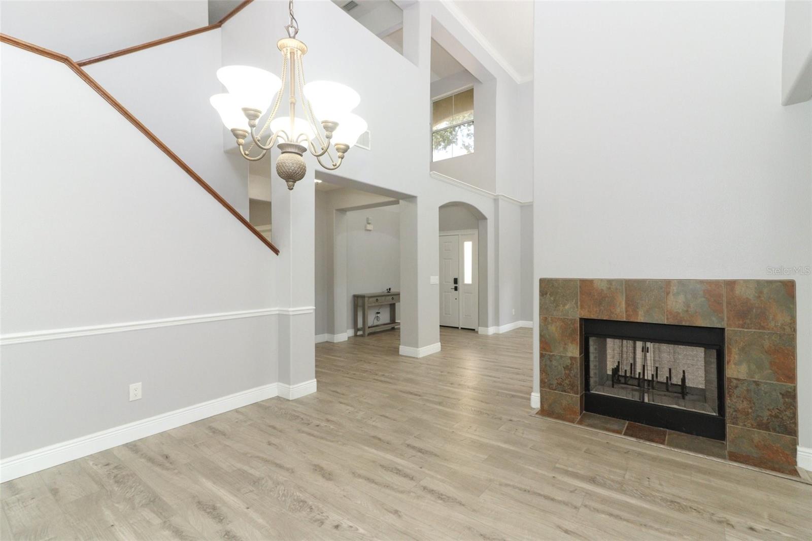 TOSCANA - Residential Lease