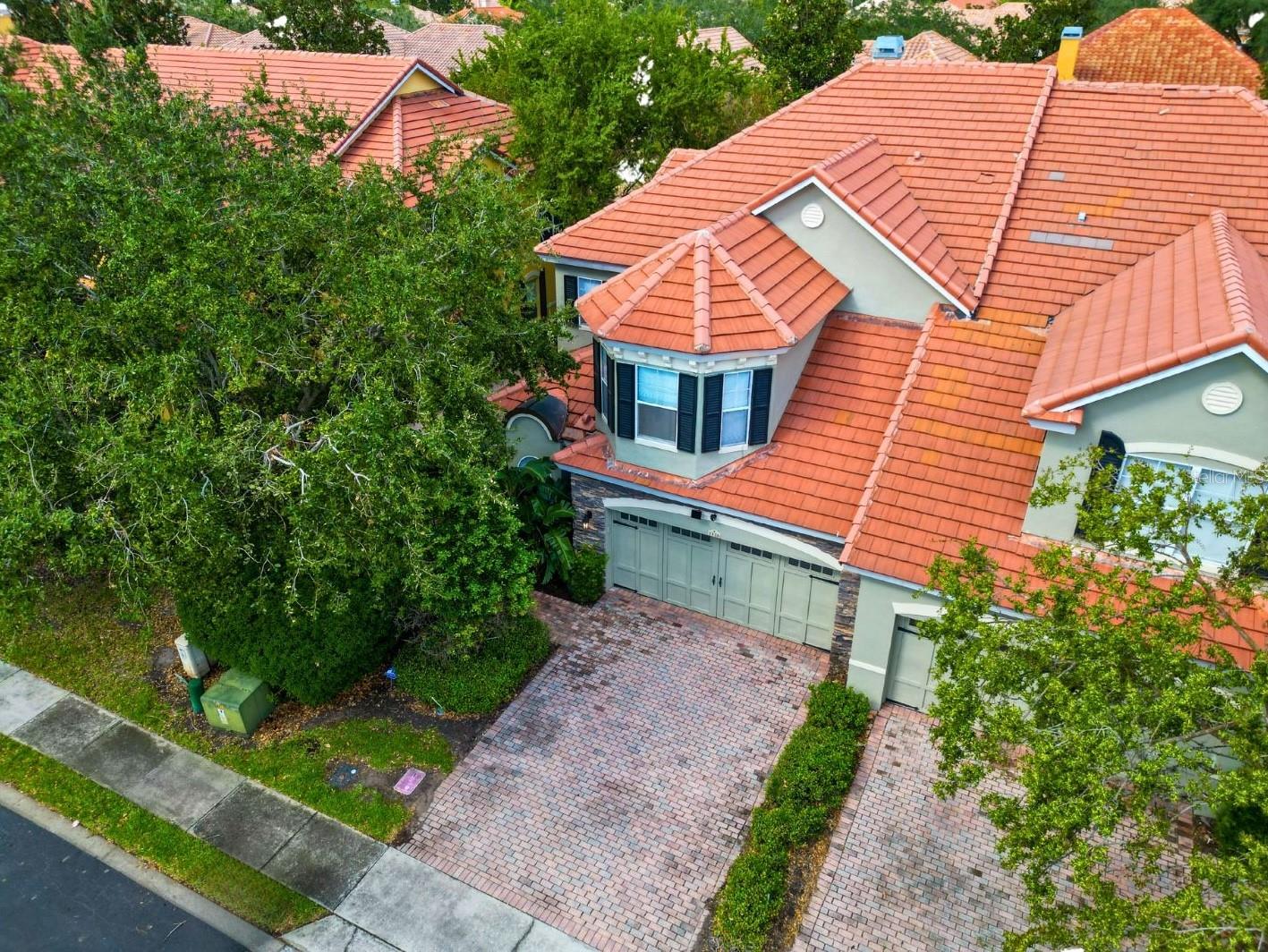 TOSCANA - Residential Lease