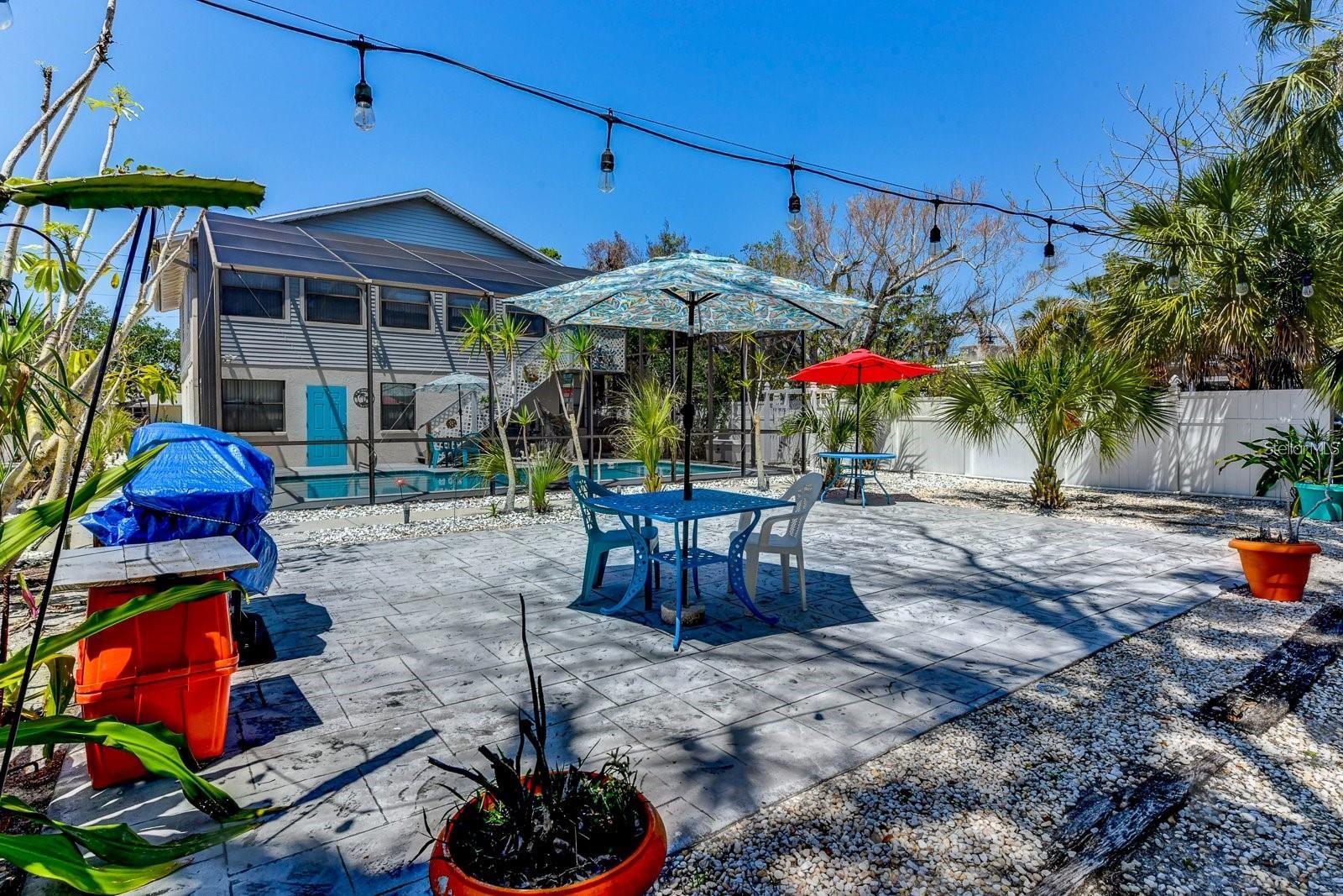 SARASOTA BEACH - Residential