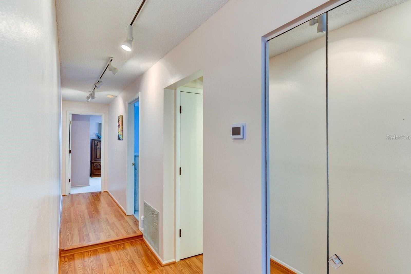 SARASOTA BEACH - Residential