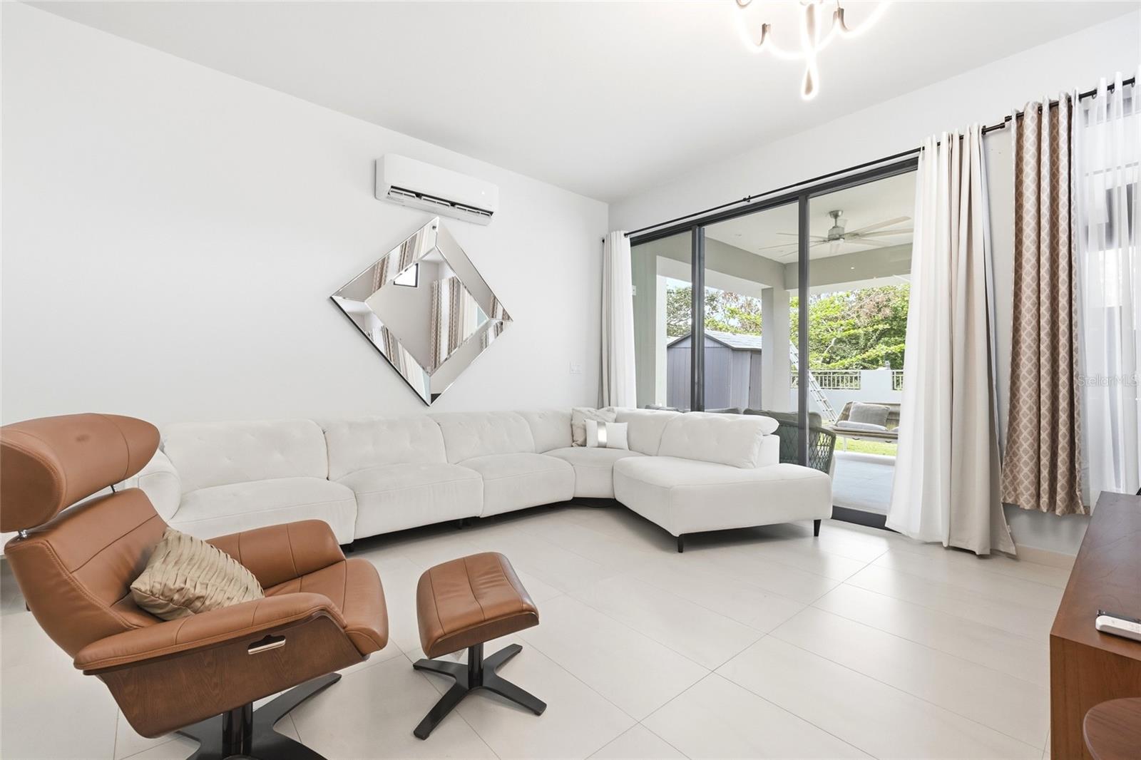 URB LAS CASONAS - Residential