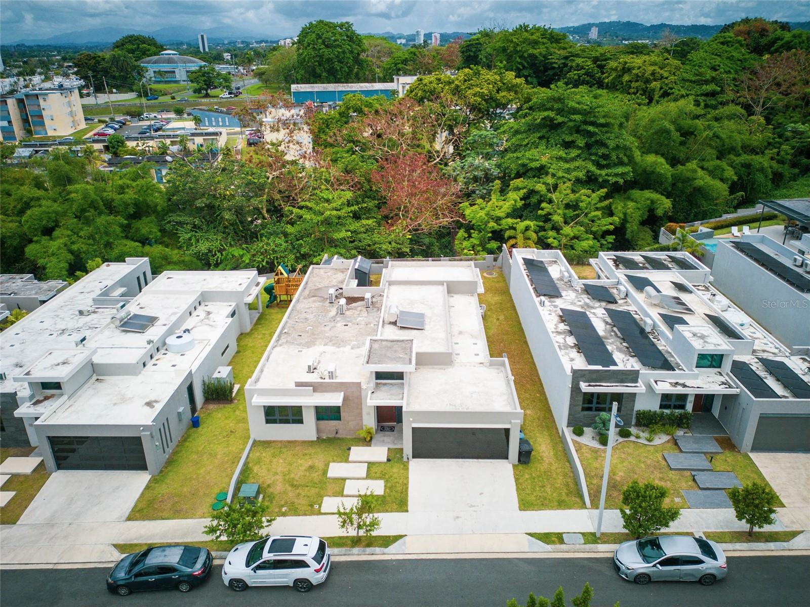 URB LAS CASONAS - Residential