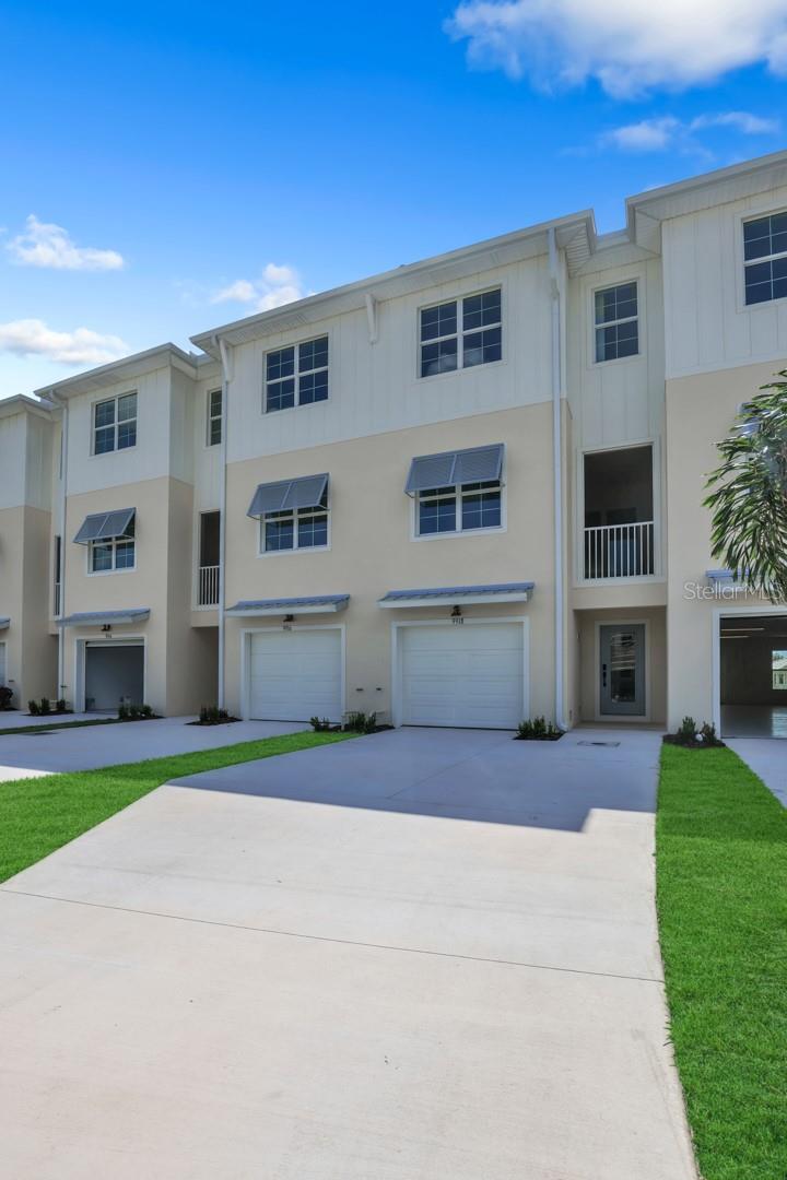 SEMINOLE ISLE TOWNHOMES - Residential