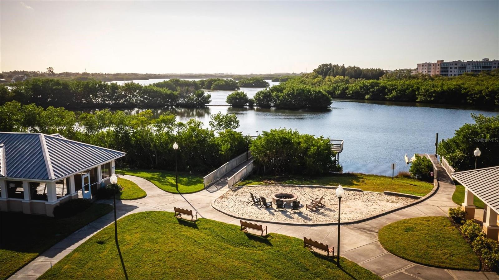 SEMINOLE ISLE TOWNHOMES - Residential