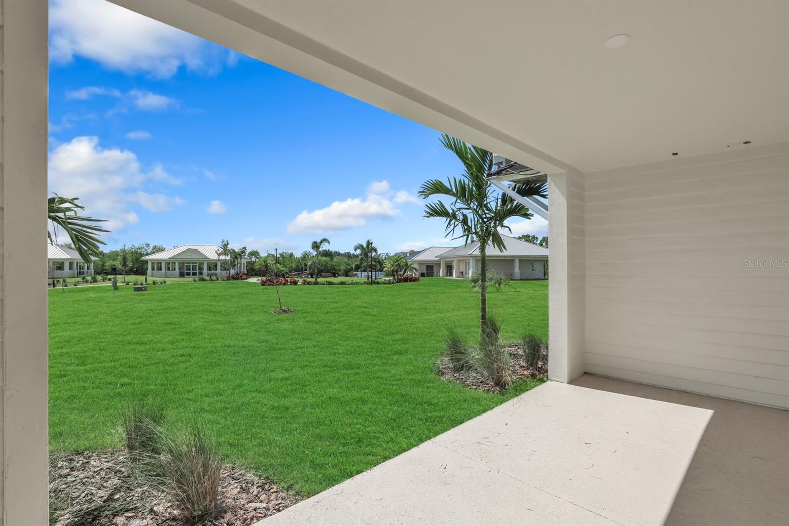 SEMINOLE ISLE TOWNHOMES - Residential